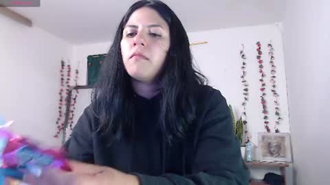 hilaril18 online show from 07-07-26, 10:58