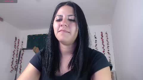 hilaril18 online show from 07-23-26, 01:58