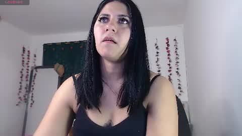 hilaril18 online show from 07-24-26, 10:19