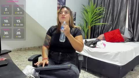 lia online show from 09-19-25, 07:47