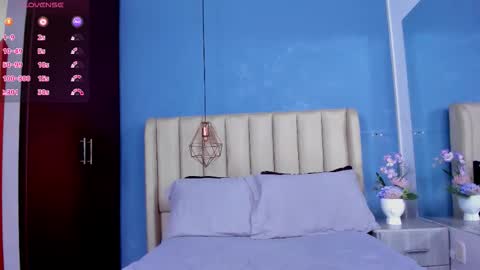 Snapshot of hilarydolce chatting on 02-27-26, 02:44 hilarydolce online show from 02-27-26, 02:44