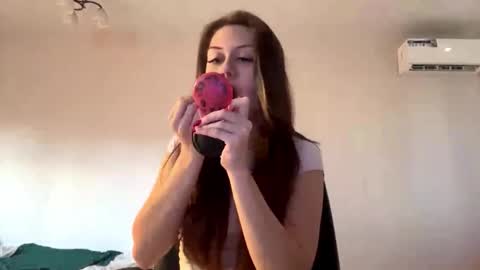 Hi Im Elizabeth online show from 10-20-25, 12:05