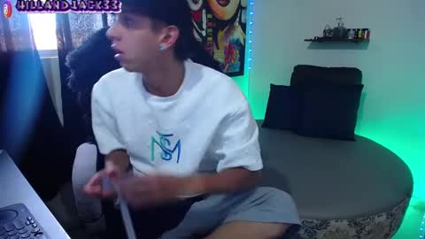 Snapshot of hill_and_jack chatting on 01-13-25, 09:42 Hill and Jack online show from 01-13-25, 09:42