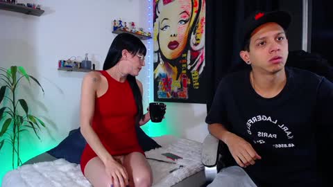 Snapshot of hill_and_jack chatting on 02-08-25, 11:01 Hill and Jack online show from 02-08-25, 11:01