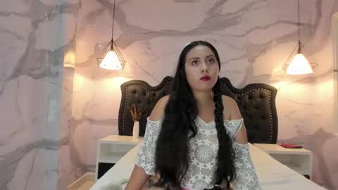 Snapshot of hillary_bigbutt chatting on 02-26-26, 11:59 Hillary online show from 02-26-26, 11:59