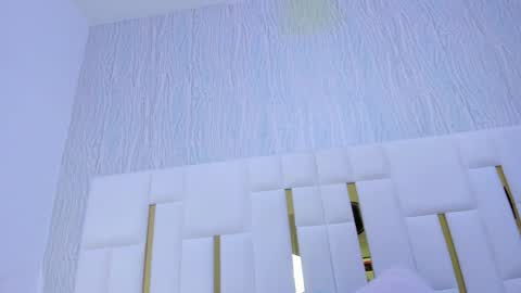 Hillary online show from 12-02-25, 11:37