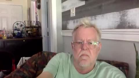 TwoDaddies online show from 05-10-26, 04:01