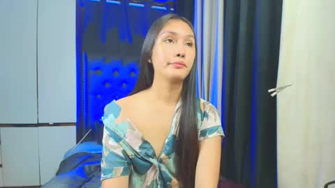 Snapshot of himarika chatting on 11-23-25, 02:00 yuricah online show from 11-23-25, 02:00