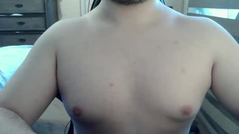 Snapshot of himbo_fox chatting on 07-06-26, 12:40 Himbo fox online show from 07-06-26, 12:40