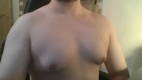 Snapshot of himbo_fox chatting on 07-17-26, 04:08 Himbo fox online show from 07-17-26, 04:08
