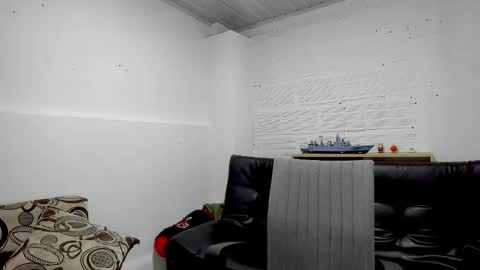 Snapshot of himoreno97 chatting on 12-08-24, 10:14 Hi moreno online show from 12-08-24, 10:14