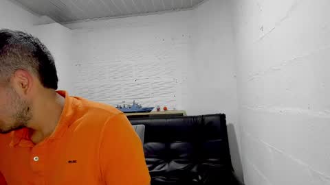 Snapshot of himoreno97 chatting on 12-19-24, 03:07 Hi moreno online show from 12-19-24, 03:07