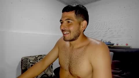 Snapshot of himoreno97 chatting on 03-09-25, 04:05 Hi moreno online show from 03-09-25, 04:05