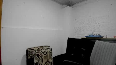 Snapshot of himoreno97 chatting on 03-10-25, 11:49 Hi moreno online show from 03-10-25, 11:49