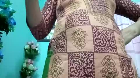 himuhimu22 online show from 01-15-25, 09:51