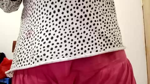 himuhimu22 online show from 02-11-25, 06:55