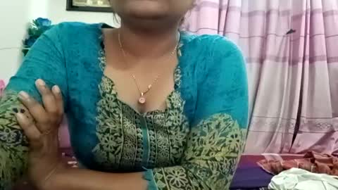 himuhimu22 online show from 03-08-25, 01:14