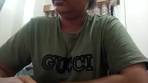 himuhimu22 online show from 09-15-25, 04:07