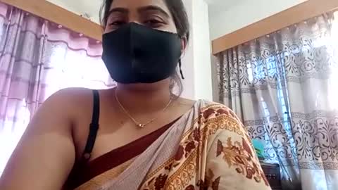 himuhimu22 online show from 10-12-25, 04:00