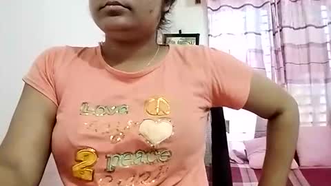 Snapshot of himuhimu22 chatting on 05-05-26, 06:43 himuhimu22 online show from 05-05-26, 06:43