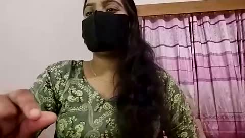 Snapshot of himuhimu22 chatting on 05-16-26, 06:39 himuhimu22 online show from 05-16-26, 06:39