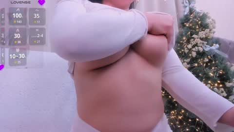 Snapshot of hinajeen chatting on 01-05-25, 09:05 Sexy Hina online show from 01-05-25, 09:05
