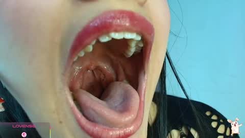 hinata online show from 04-09-26, 09:20