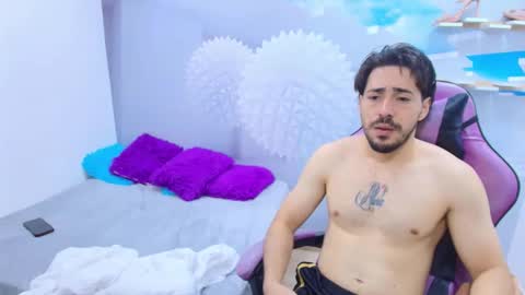 Snapshot of hinataii chatting on 02-13-26, 03:24 hinataii online show from 02-13-26, 03:24