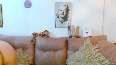 Snapshot of hinataleecs chatting on 01-23-25, 04:19 hinata lee online show from 01-23-25, 04:19