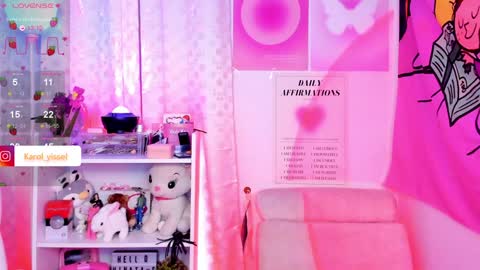 Snapshot of hinataweed01 chatting on 01-21-25, 01:08  Karol  Independent Model online show from 01-21-25, 01:08