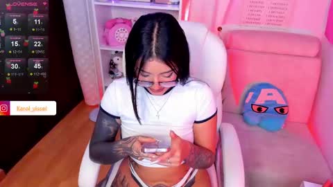 Snapshot of hinataweed01 chatting on 02-22-25, 03:01  Karol  Independent Model online show from 02-22-25, 03:01