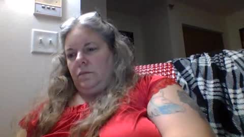 hippysnewhere online show from 06-08-26, 08:37