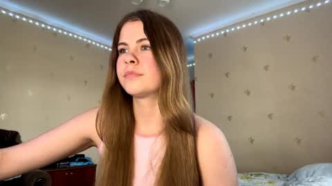 I am Amy ntmu Lets hit 10 Thumbs Up together online show from 04-01-26, 01:41