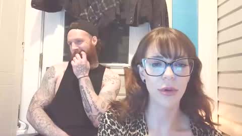 Snapshot of hisnhertemptation chatting on 05-14-26, 05:03 HisNHersTemptation online show from 05-14-26, 05:03
