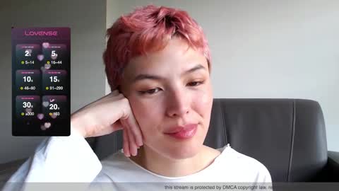 Snapshot of hivivi chatting on 12-22-25, 06:32 Vivi online show from 12-22-25, 06:32