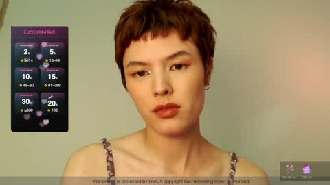 Snapshot of hivivi chatting on 05-25-26, 02:39 Vivi online show from 05-25-26, 02:39