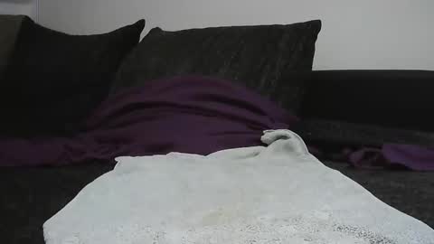 Snapshot of hlovescf chatting on 09-14-25, 05:34 hlovescf online show from 09-14-25, 05:34