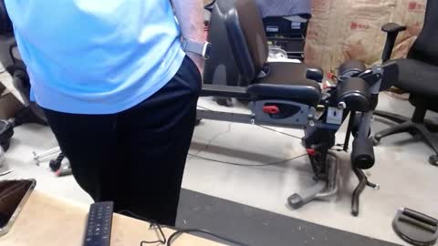 Snapshot of hnic9999 chatting on 03-12-26, 11:16 Nick online show from 03-12-26, 11:16