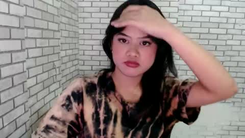 hoelyfloryn online show from 03-17-26, 07:55