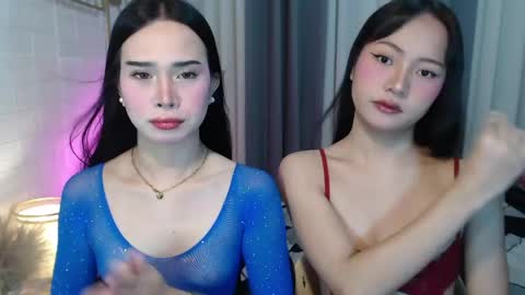Snapshot of hoelymolly chatting on 06-04-26, 06:47 hoelymolly online show from 06-04-26, 06:47