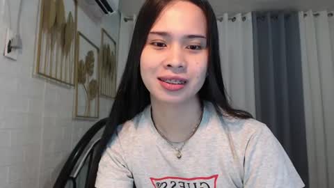 Snapshot of hoelymolly chatting on 06-10-26, 07:18 hoelymolly online show from 06-10-26, 07:18