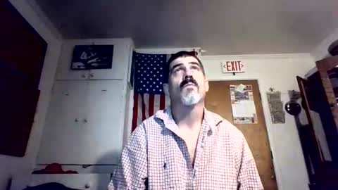 Snapshot of hoglegg99384194 chatting on 10-06-25, 11:13 hoglegg99384194 online show from 10-06-25, 11:13