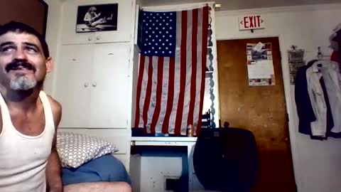 Snapshot of hoglegg99384194 chatting on 10-13-25, 06:19 hoglegg99384194 online show from 10-13-25, 06:19