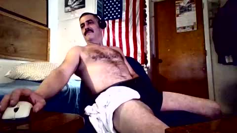 Snapshot of hoglegg99384194 chatting on 10-31-25, 09:05 hoglegg99384194 online show from 10-31-25, 09:05