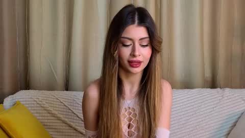 Snapshot of holayoula chatting on 02-01-26, 08:02 Moni Monica online show from 02-01-26, 08:02