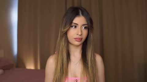 Snapshot of holayoula chatting on 02-07-26, 08:07 Moni Monica online show from 02-07-26, 08:07