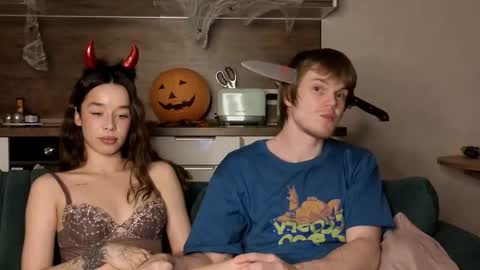 Snapshot of holdonbitch chatting on 10-30-25, 07:36 Misha and Stacy online show from 10-30-25, 07:36