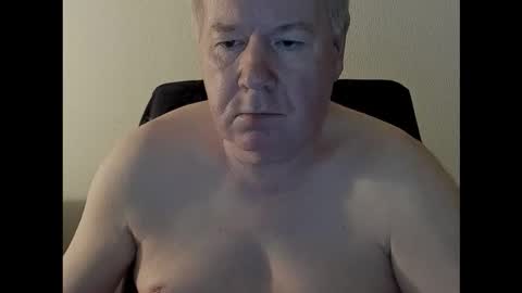 Holger online show from 09-28-25, 03:17