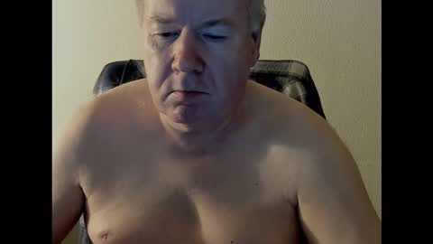 Holger online show from 10-13-25, 04:07