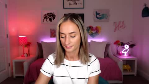 Holi Hurricane online show from 03-02-25, 04:28